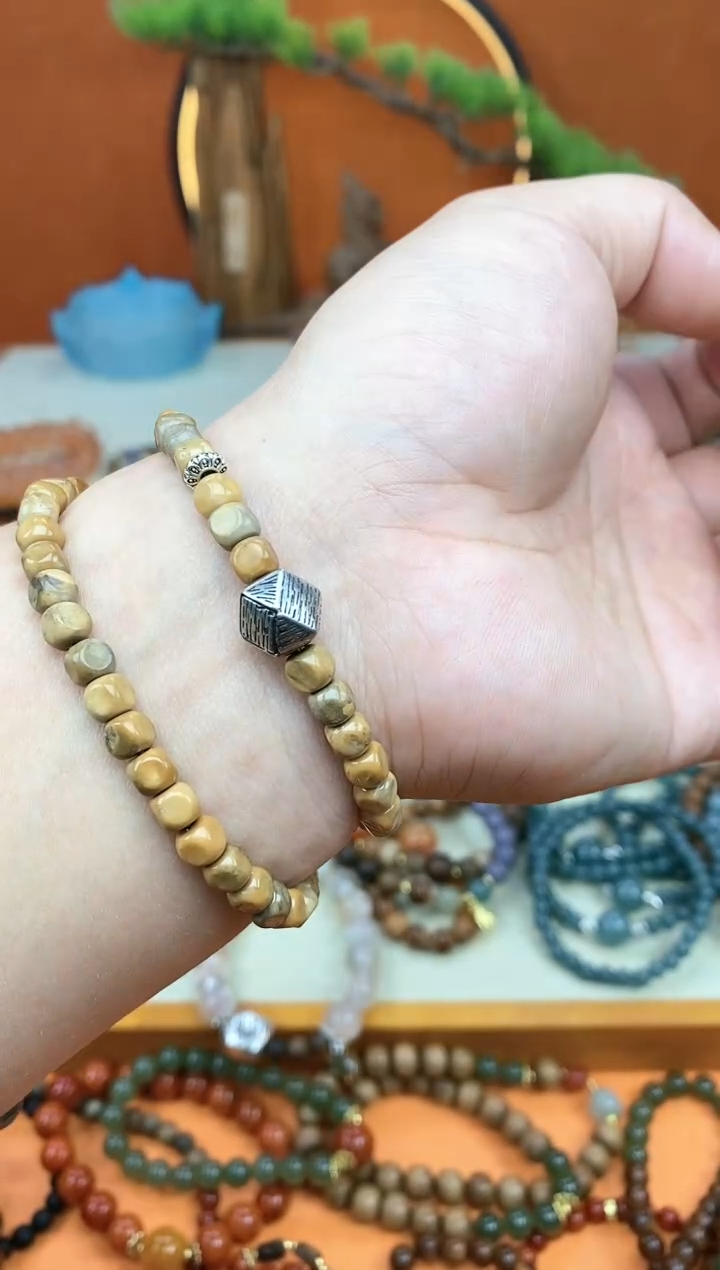 【闪购商品】库克手串未镶嵌楼兰库克菩提手串