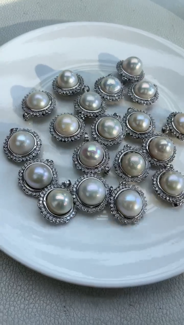 未镶嵌吊坠淡水珍珠白色系 13-14mm设计款吊坠(多样性发一）