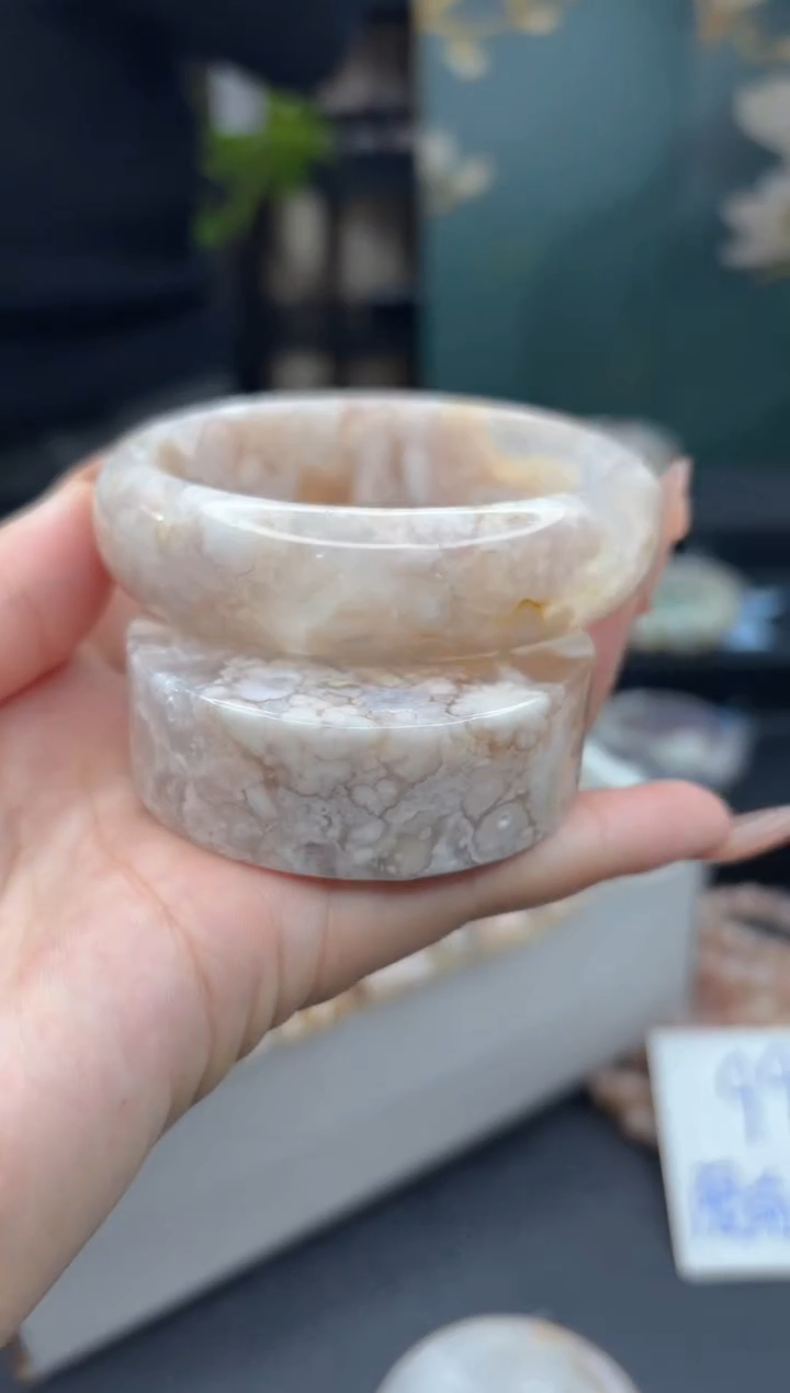 【闪购商品】石英质玉手镯未镶嵌21（62圈赠送镯心）