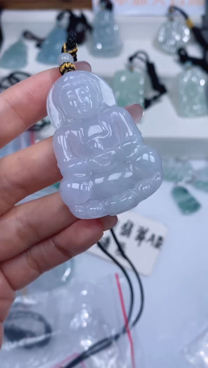 颈饰未镶嵌翡翠吊坠