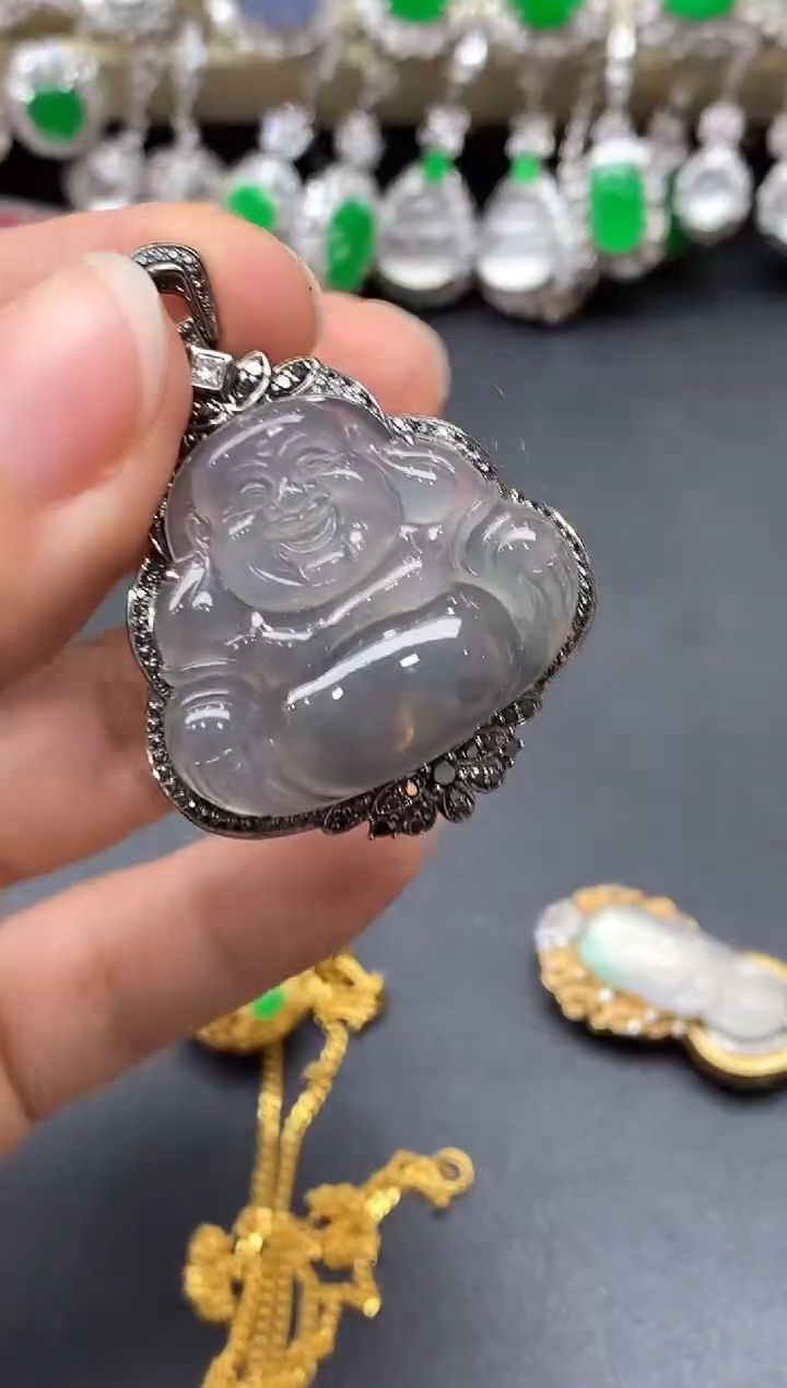 颈饰18K金镶嵌翡翠768-中国好珍宝