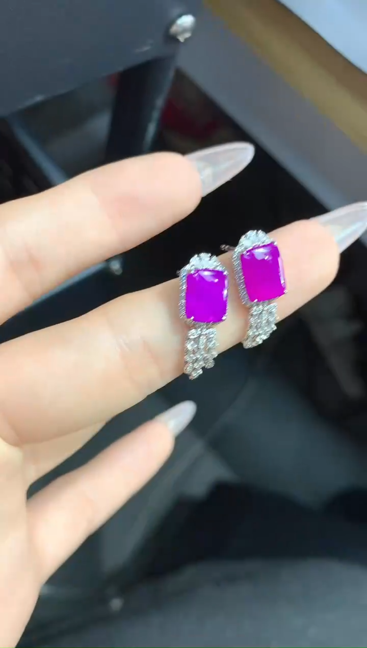 苏纪石（舒俱来）18K金镶嵌.耳饰