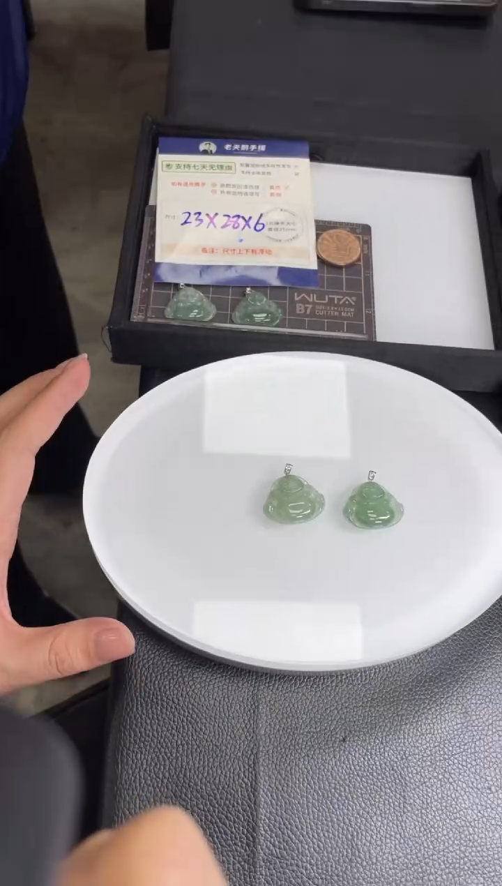 【闪购商品】翡翠挂件18K金镶嵌佛公FL20配绳/多样性发其一CP