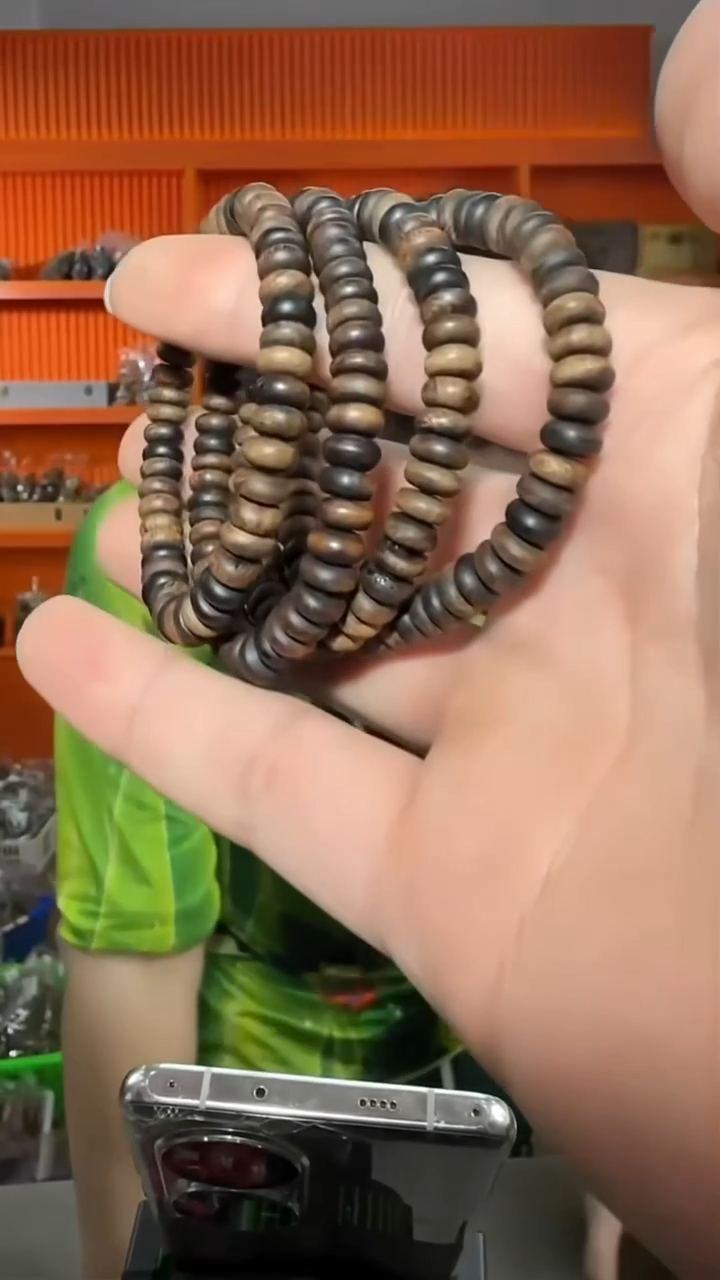 沉香手串188号单圈多样性发一