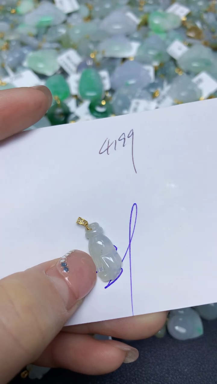 【闪购商品】翡翠挂件18K金镶嵌 天然翡翠A货