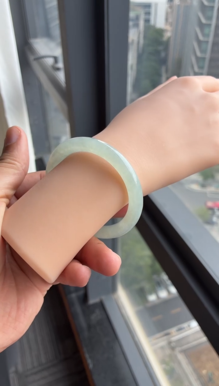 未镶嵌手镯翡翠19号51*8.1*8.4圆条