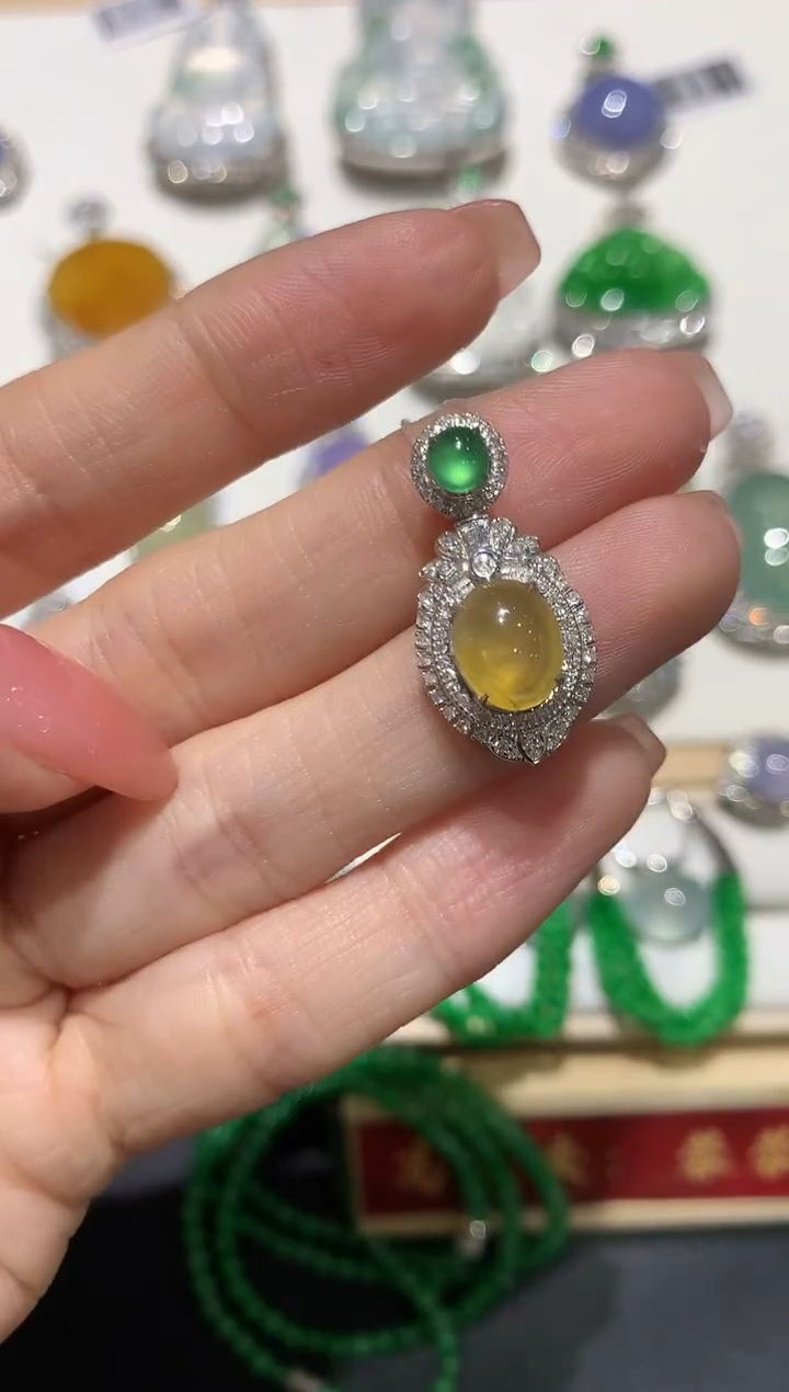 【闪购商品】翡翠吊坠(不含链)18K金镶嵌团购2