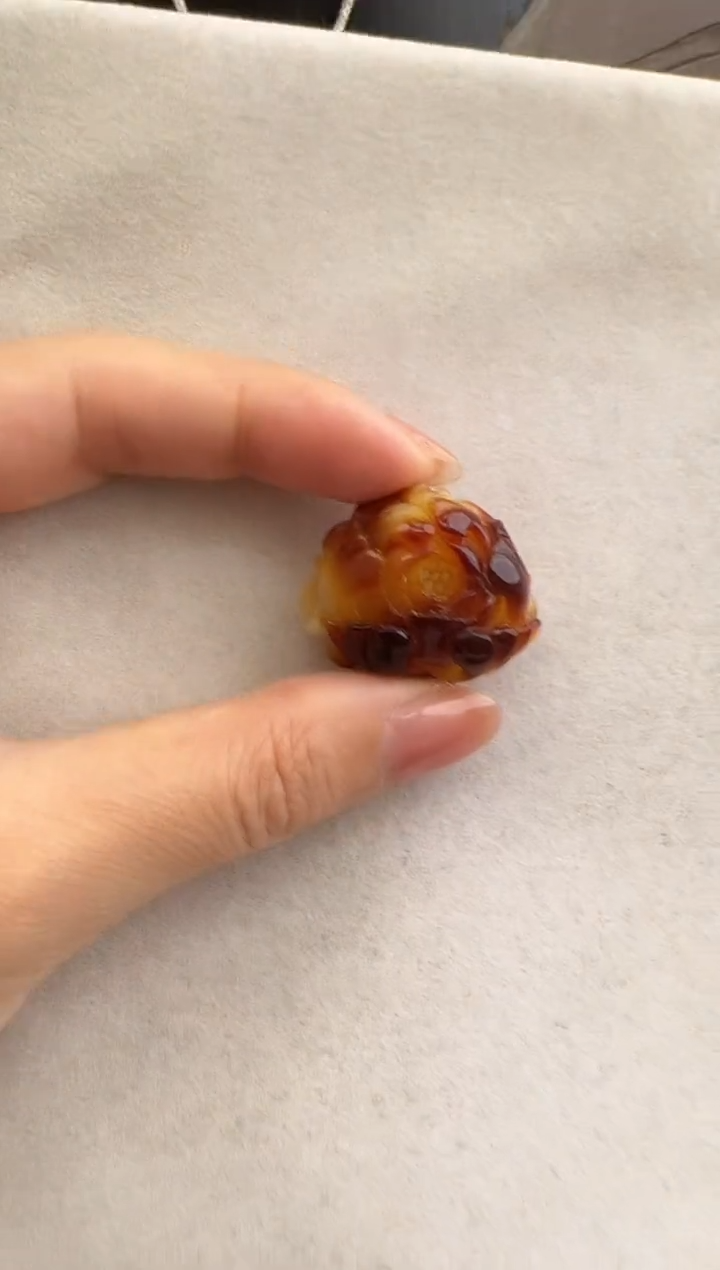 【闪购商品】琥珀裸石未镶嵌10209099-吊坠