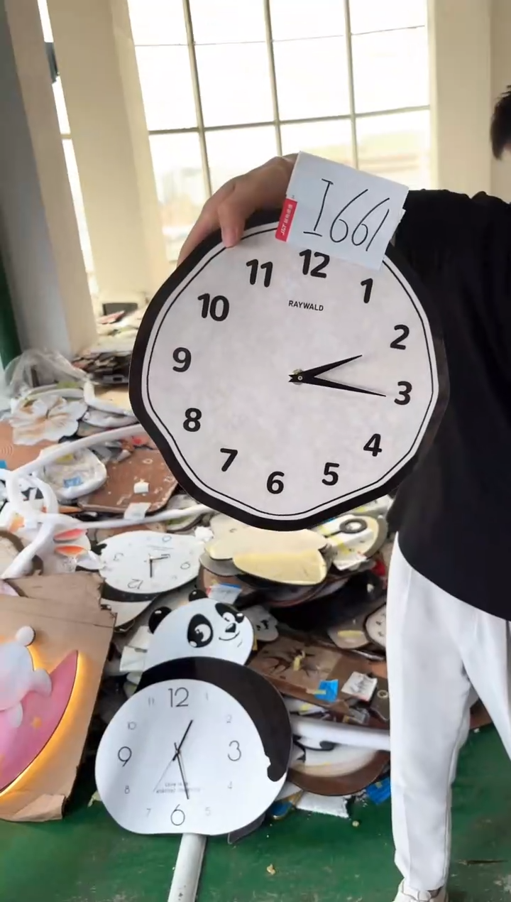 横款 孤品微瑕小河果果闪购i661