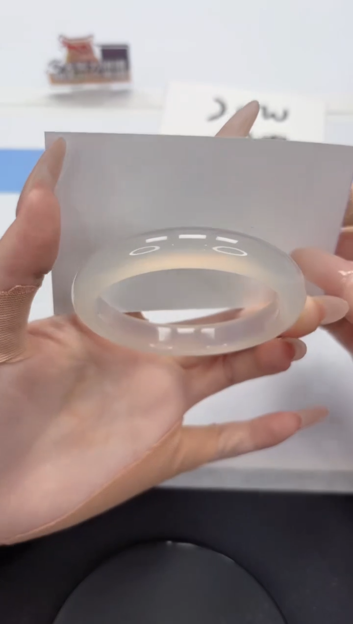 【闪购商品】石英质玉手镯未镶嵌A369-56.8