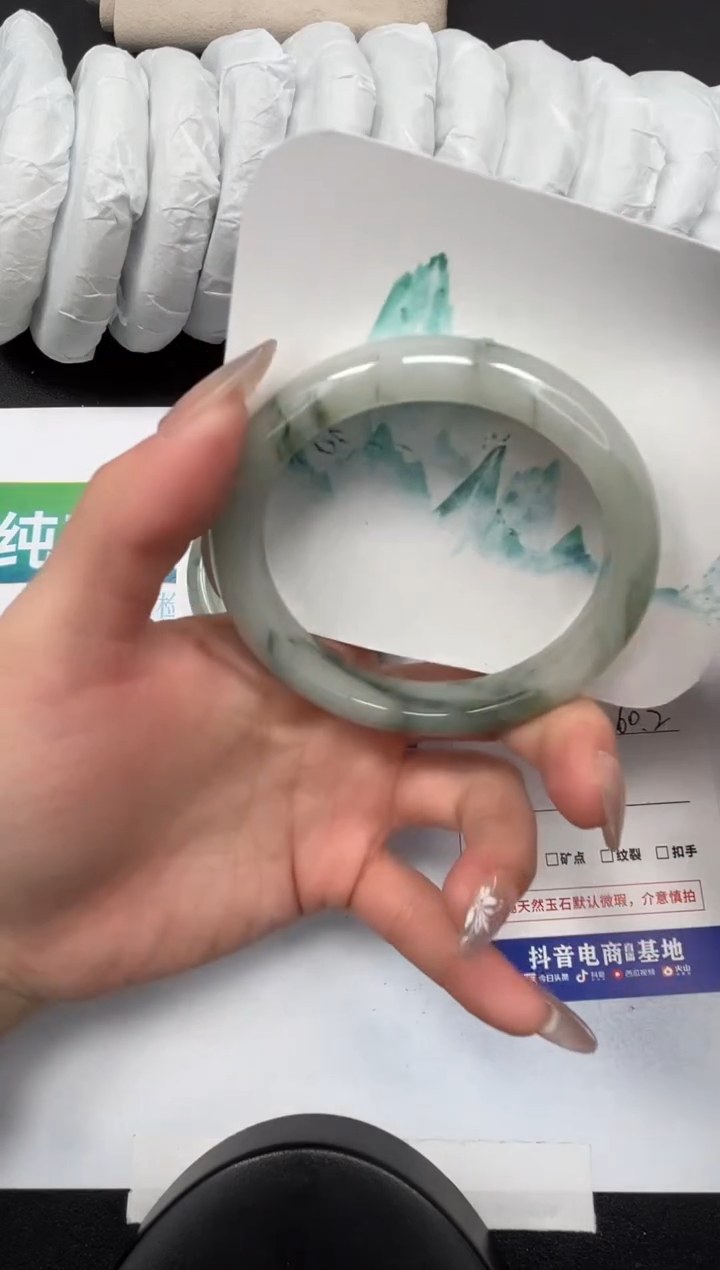 【闪购商品】石英质玉手镯未镶嵌225-60.2