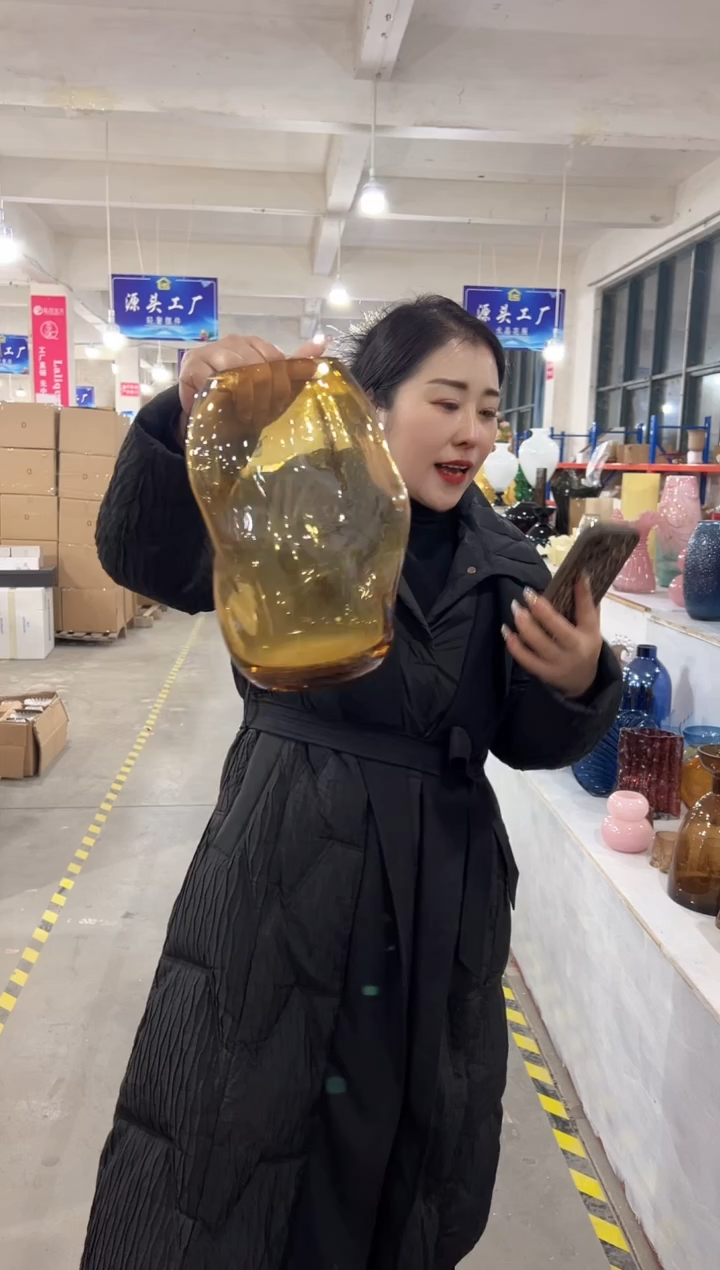 【闪购商品】玻璃花伴你花瓶-微瑕-MZZIJ