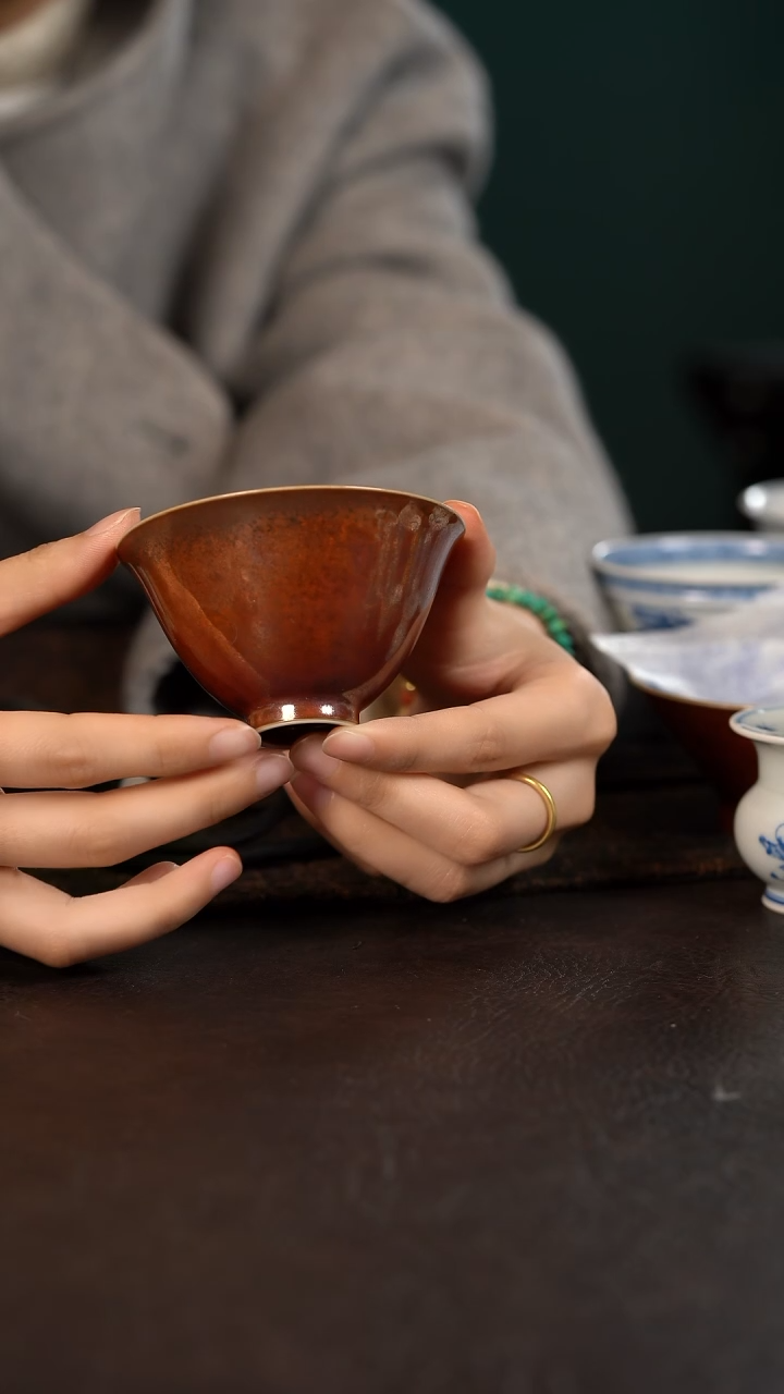 【闪购商品】杯聚澜堂红金花山水斗笠杯