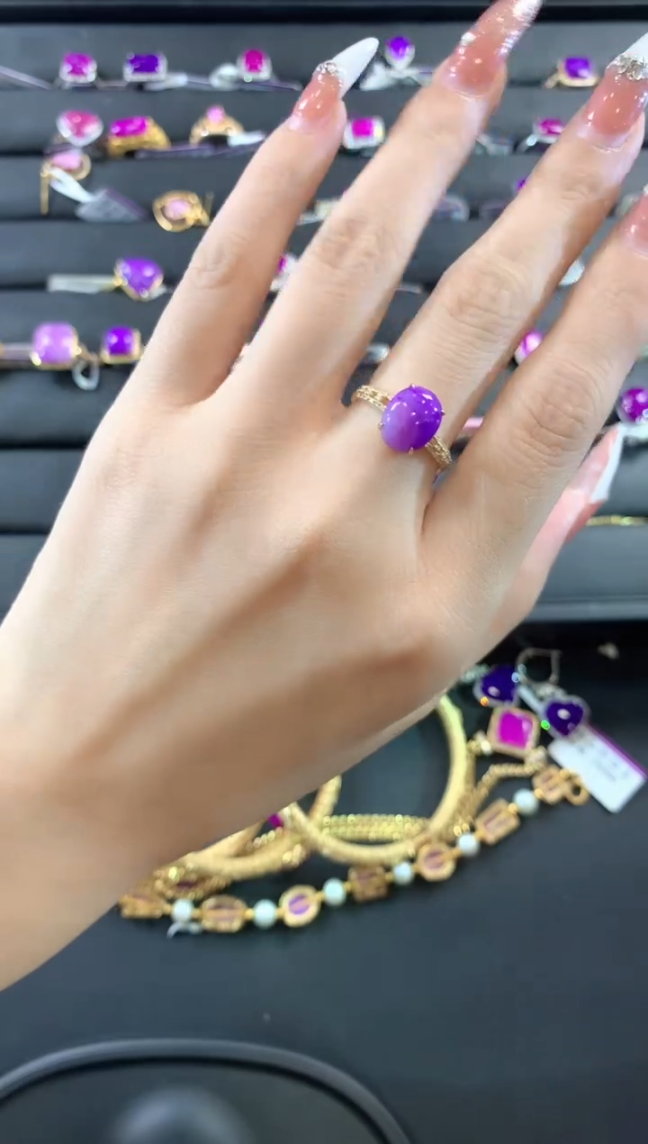 【闪购商品】苏纪石（舒俱来）.18K金镶嵌舒俱来戒指