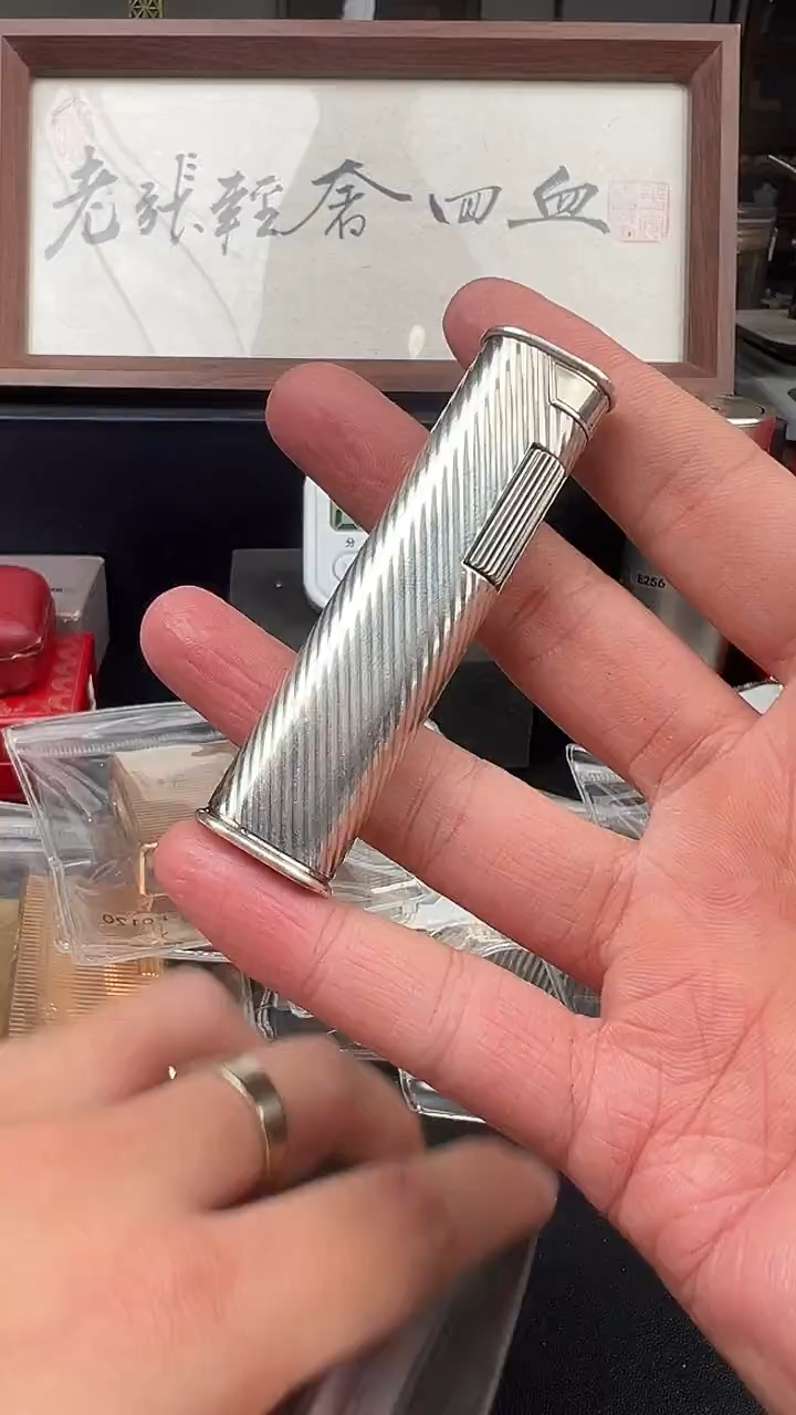 乐**森【老张回血】中古打火机（裸机）