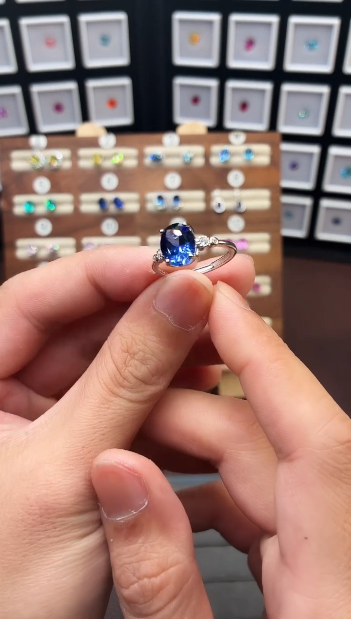 戒指蓝宝石银S925镶嵌111
