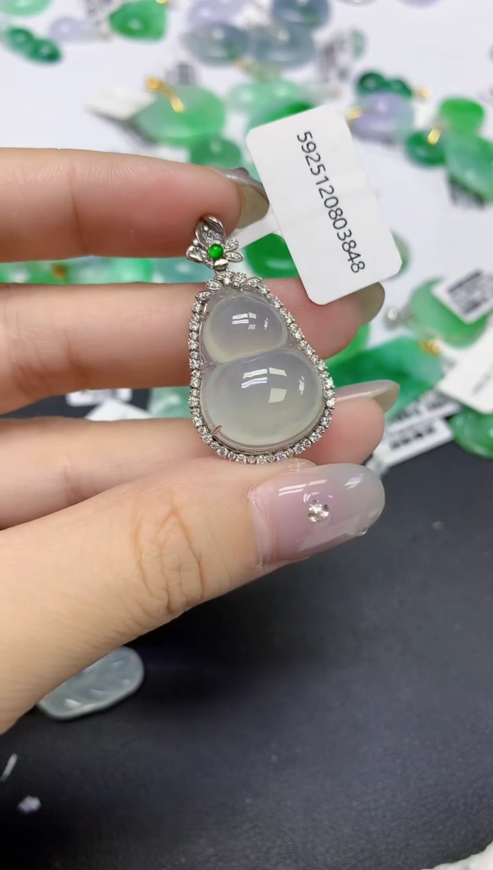 颈饰18K金镶嵌翡翠天然缅甸翡翠A货百元以上9元证书费自理