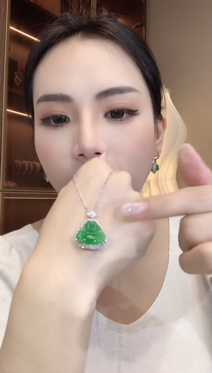 翡翠18K金镶嵌吊坠(不含链)A45