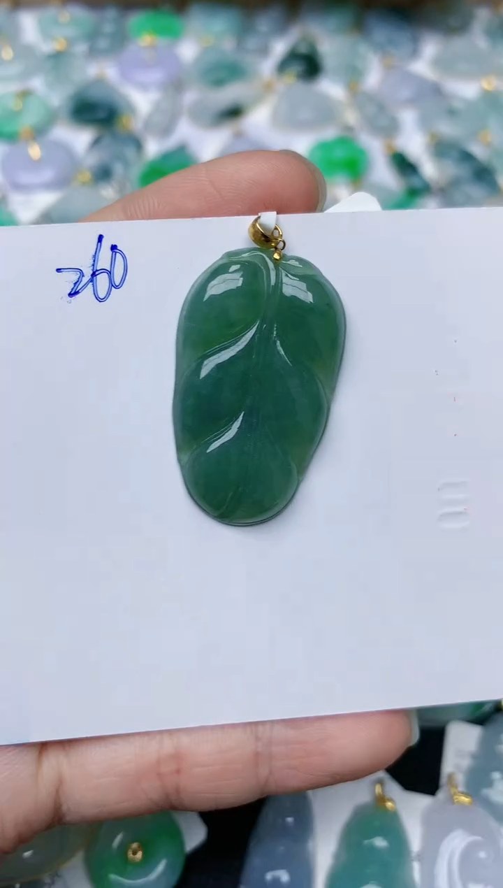 【闪购商品】翡翠颈饰18K金镶嵌天然翡翠A货    260