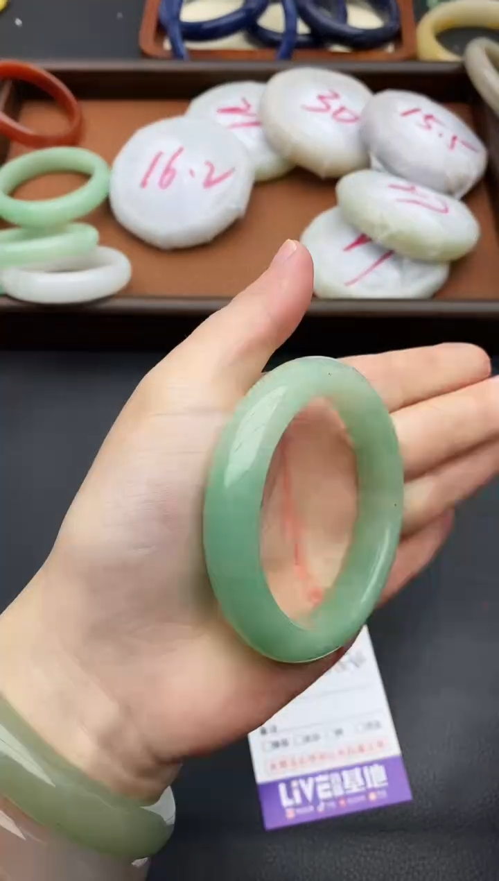 未镶嵌手镯石英质玉172+53/54