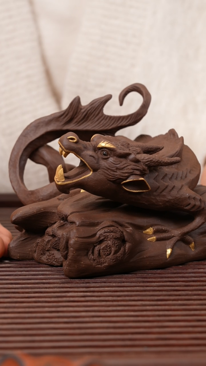 【闪购商品】紫砂茶宠描金盘龙