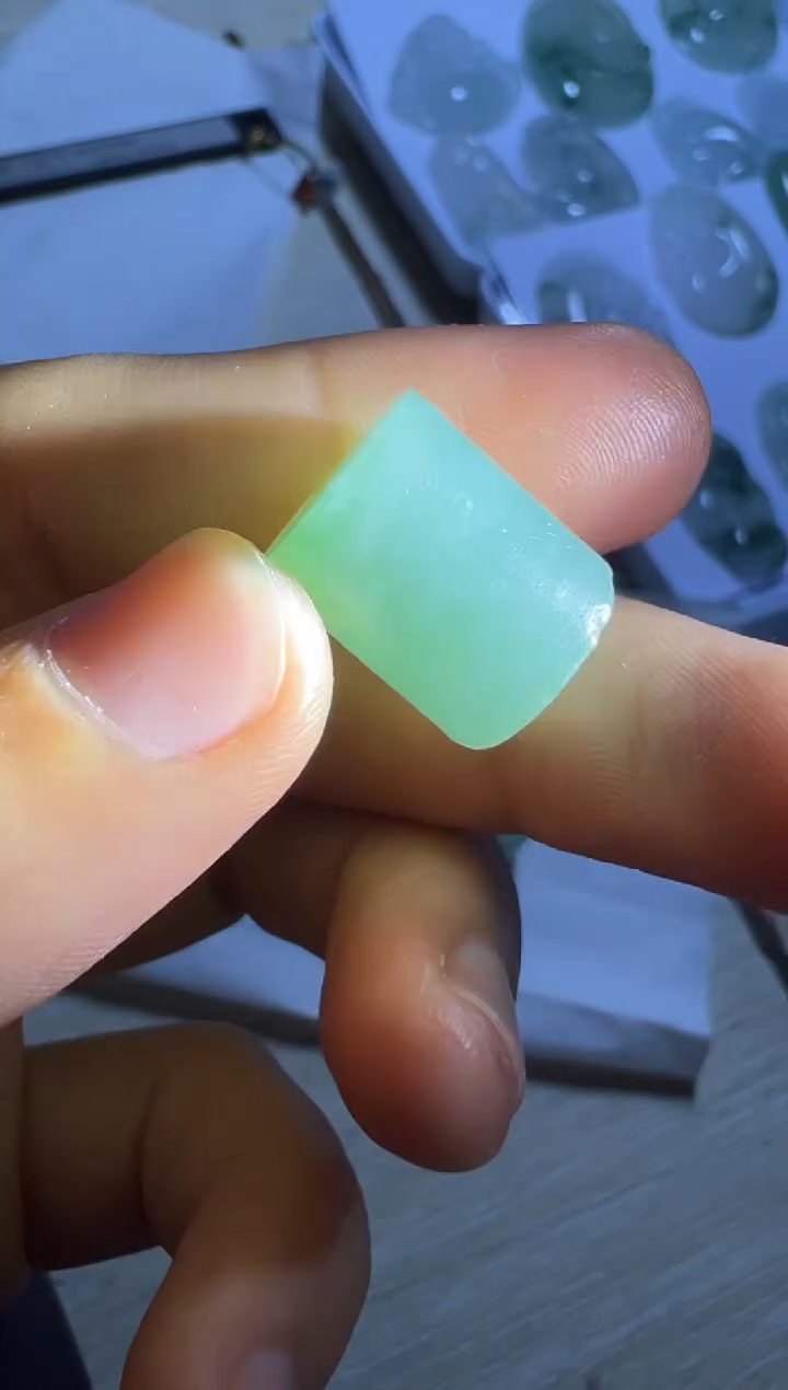 【闪购商品】定制翡翠未镶嵌珠子