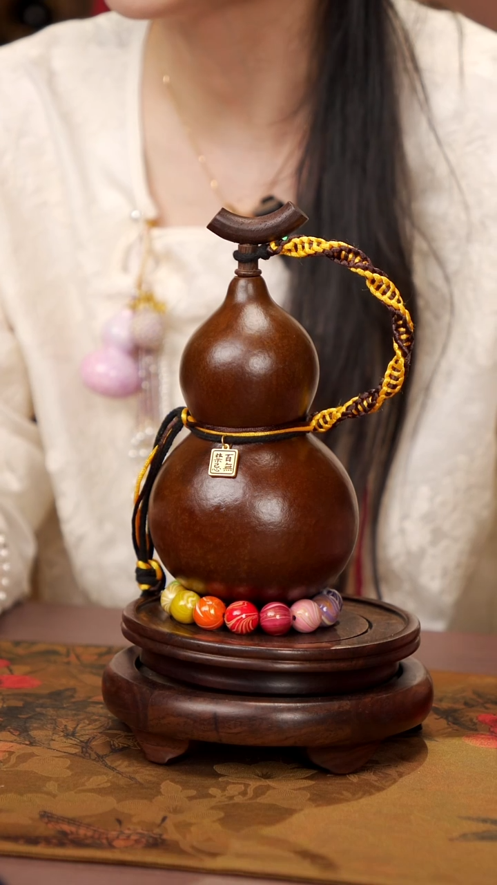 87易林大漆酒葫芦-----128