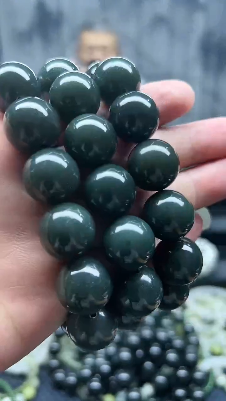 手串未镶嵌和田玉且末蓝卡18纯天然拍一发一