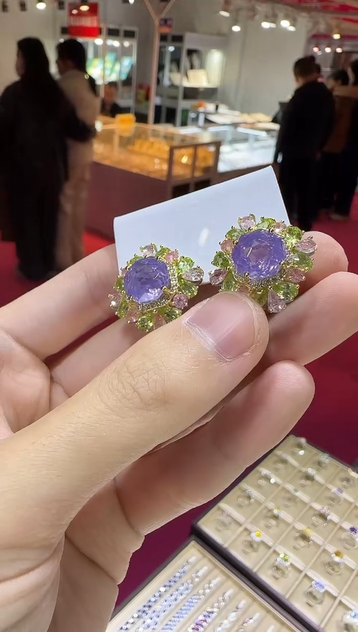 银S925镶嵌耳饰水晶10mm大耳扣款紫玉晶