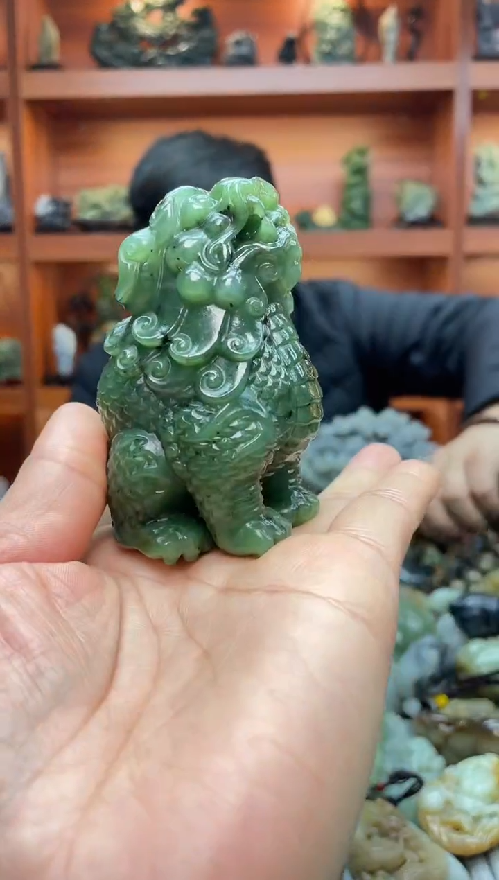 未镶嵌和田玉把件1