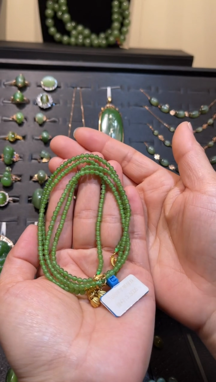 【闪购商品】和田玉碧玉苹果绿小米珠约卡3.5mm未镶嵌多样性发一