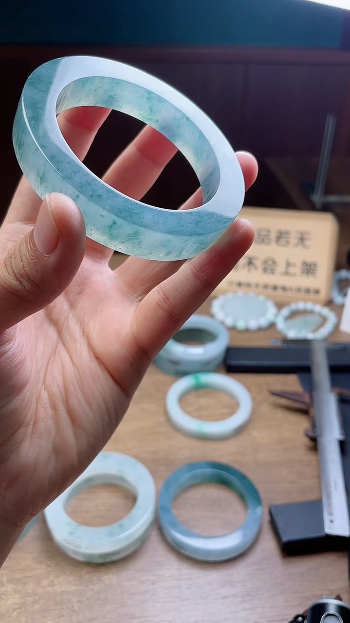 定制翡翠手镯未镶嵌哥*定制