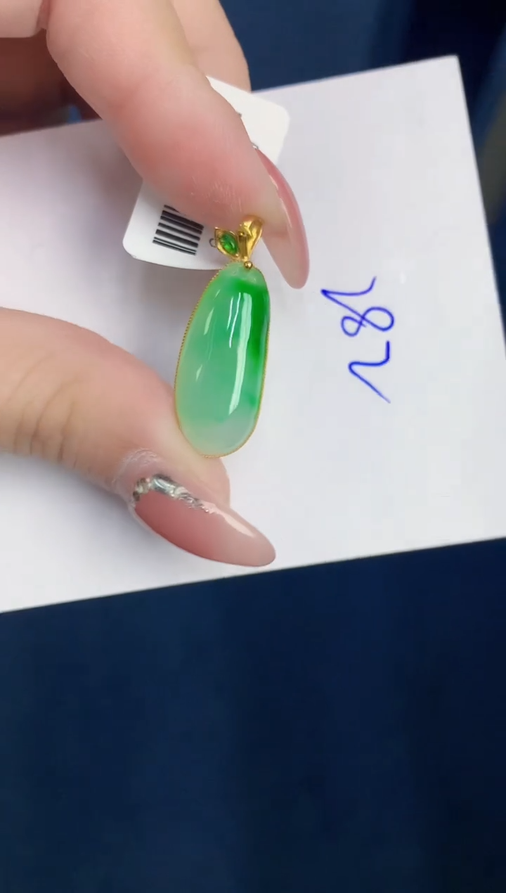 【闪购商品】翡翠颈饰18K金镶嵌000000000