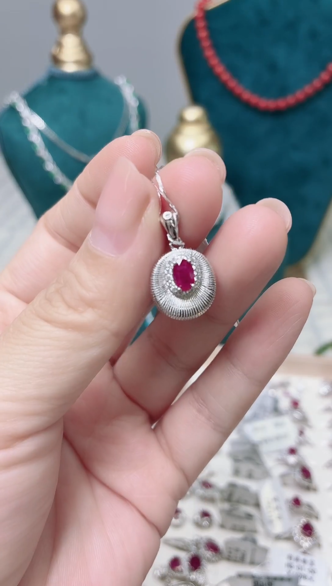 银S925镶嵌吊坠红宝石061BJ1225产品一个（多样性）