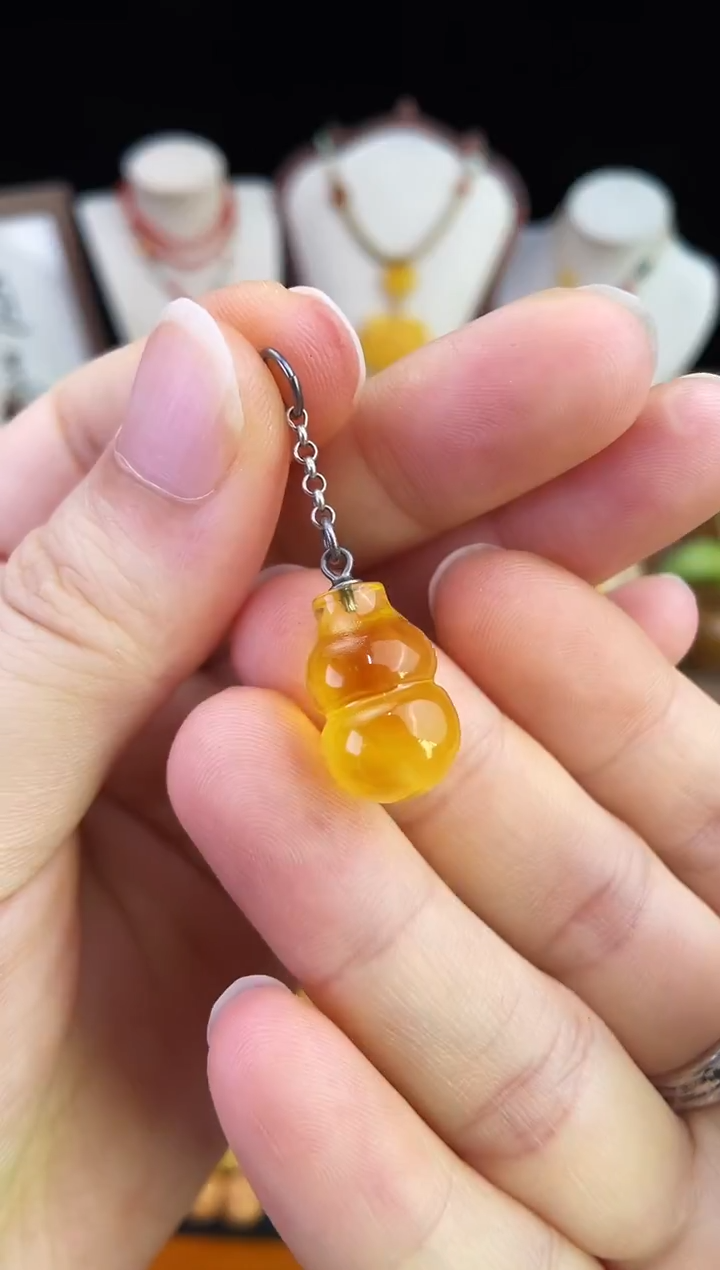 琥珀未镶嵌珠宝奇石柒月