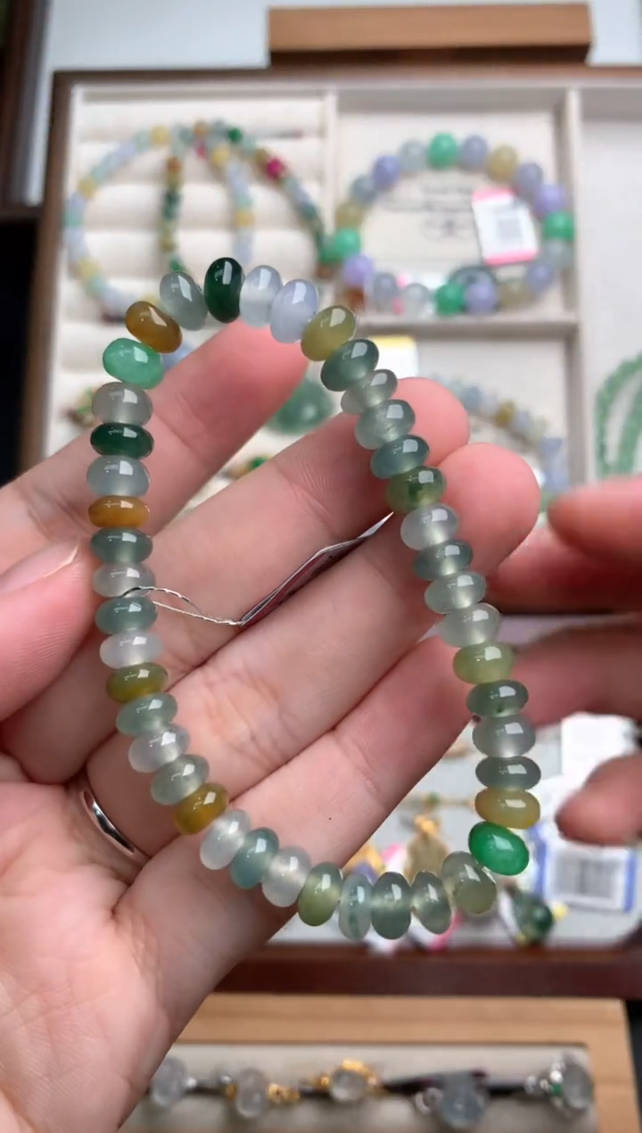 未镶嵌挂件翡翠1