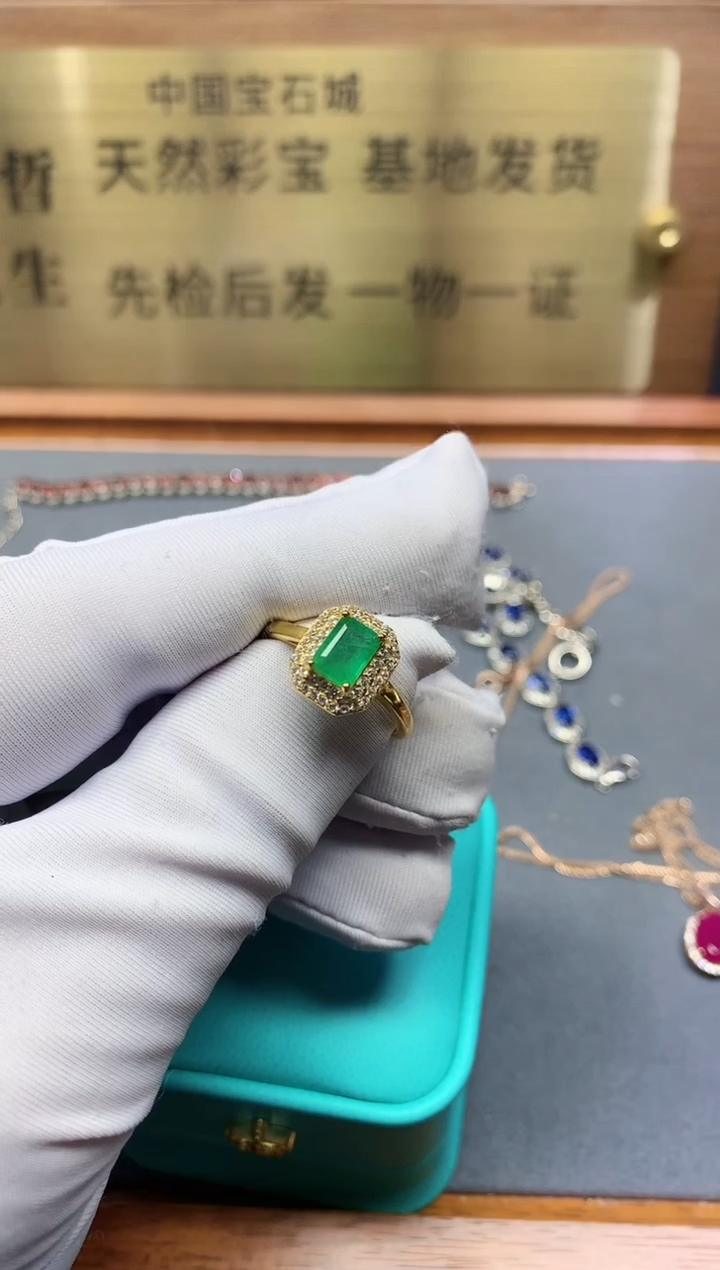 【闪购商品】祖母绿戒指银S925镶嵌.........