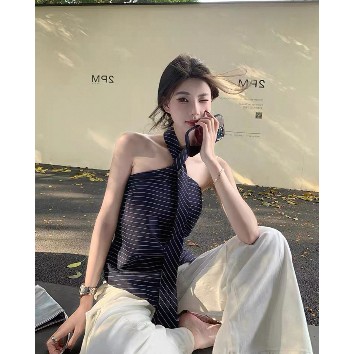 迈沃格辣妹修身性格领带挂脖无袖上衣条纹露背复古小众设计感显瘦