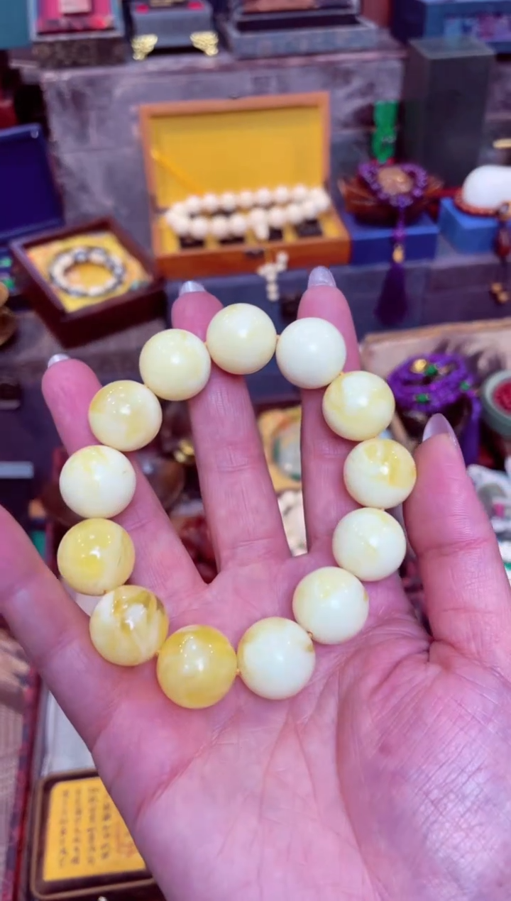 【闪购商品】蜜蜡手串未镶嵌                