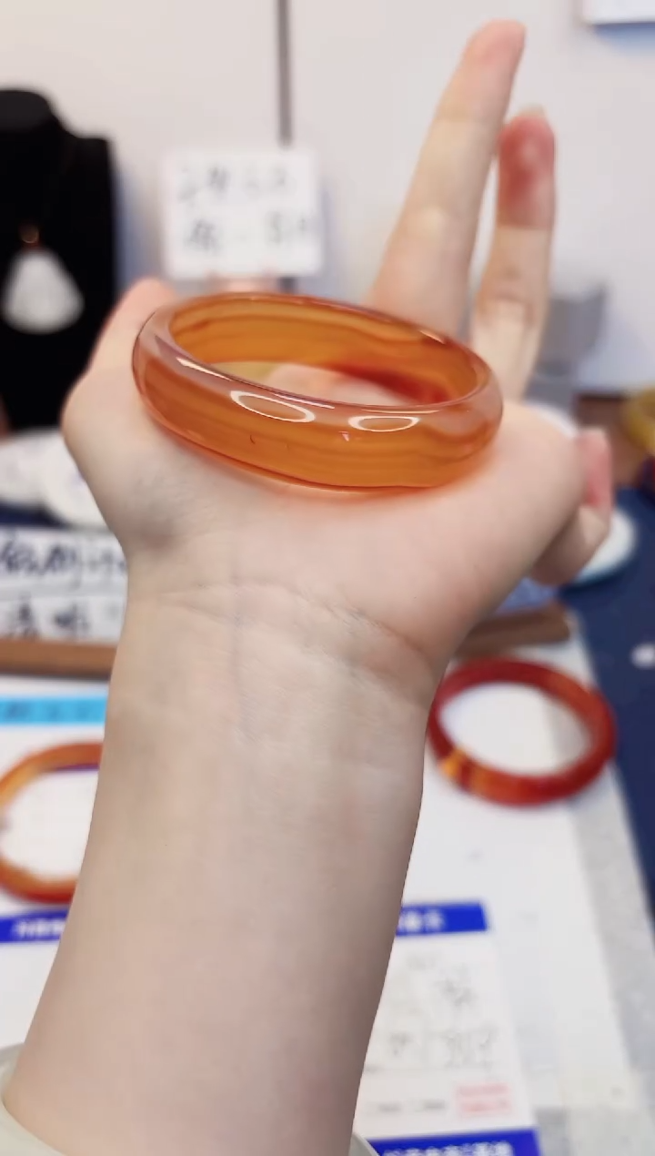 【闪购商品】石英质玉手镯未镶嵌327