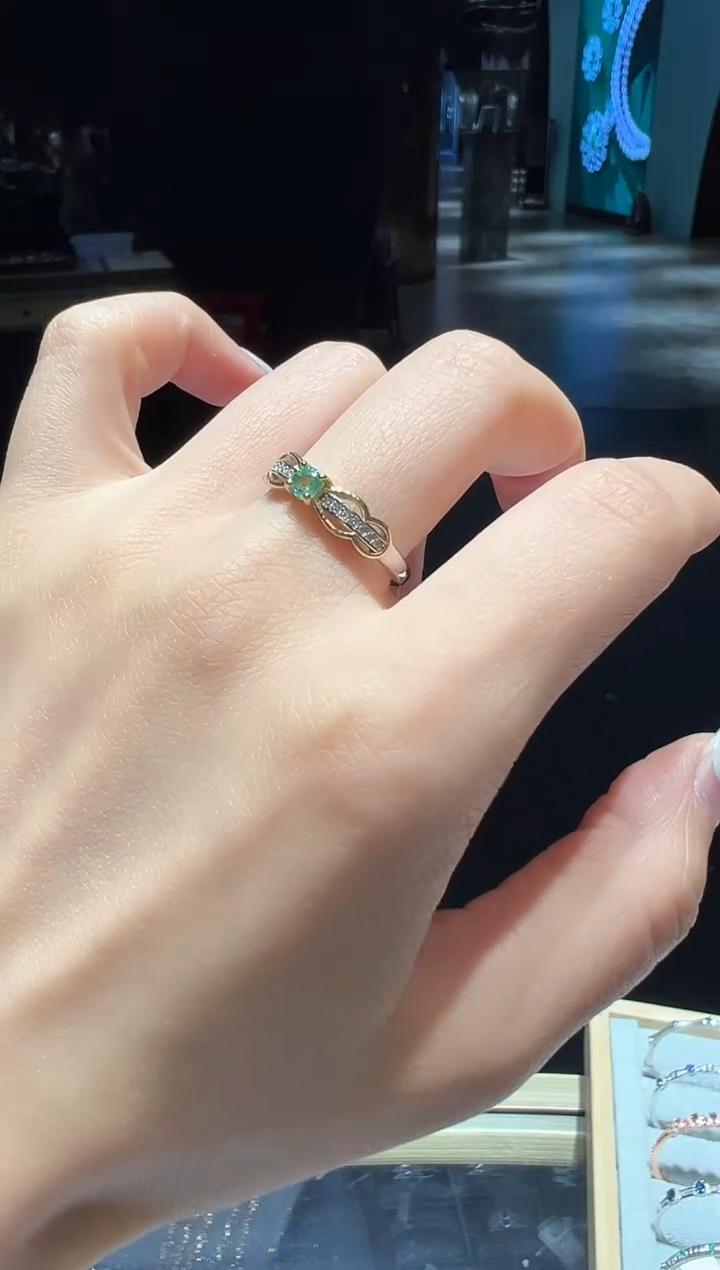 祖母绿戒指银S925镶嵌00001