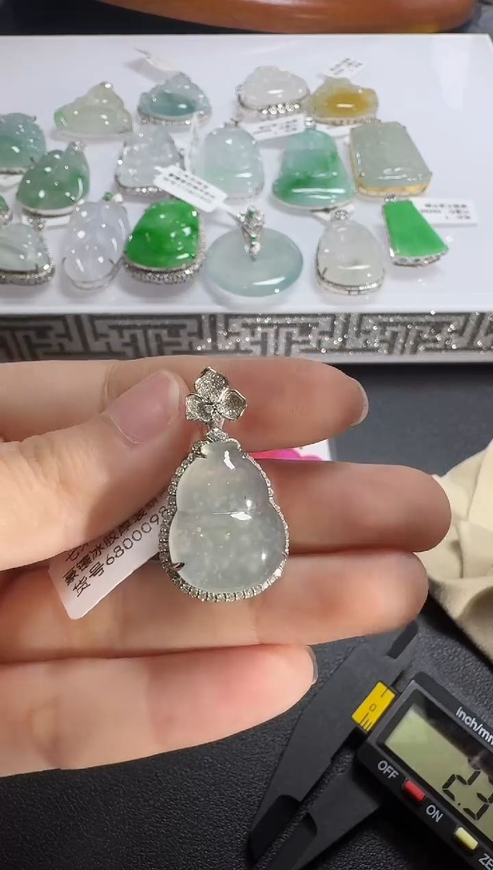 翡翠18K金镶嵌吊坠(不含链)【源头工厂】钻石镶嵌