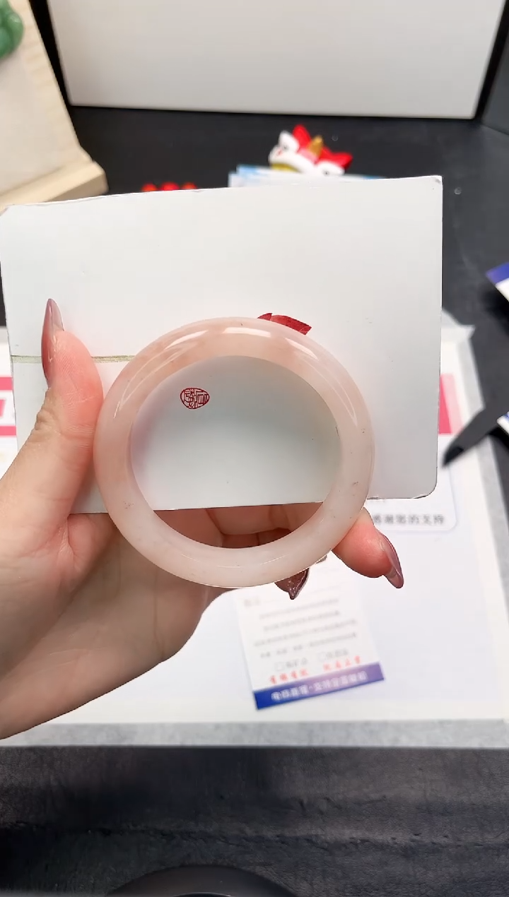 【闪购商品】石英质玉手镯未镶嵌453-55