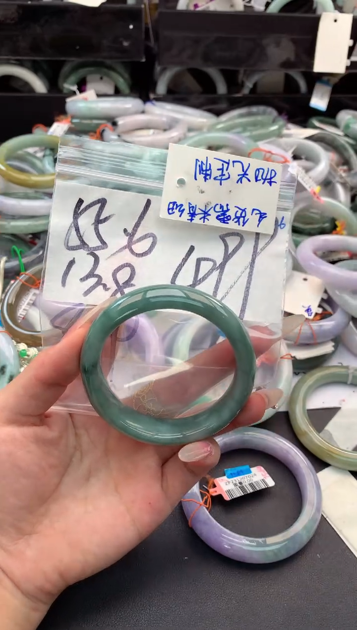 【闪购商品】定制翡翠未镶嵌毛货需精细抛光+多人