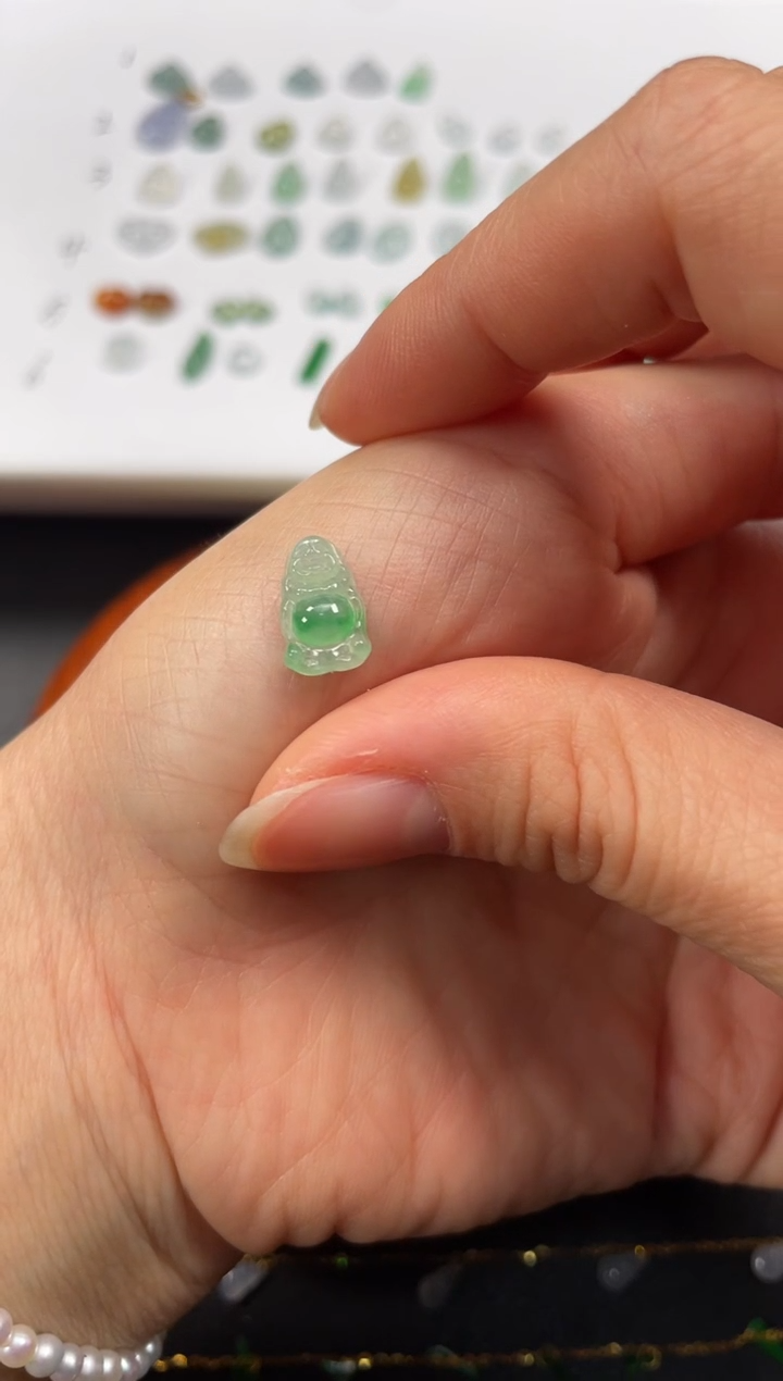 吊坠(不含链)18K金镶嵌翡翠一个JK205