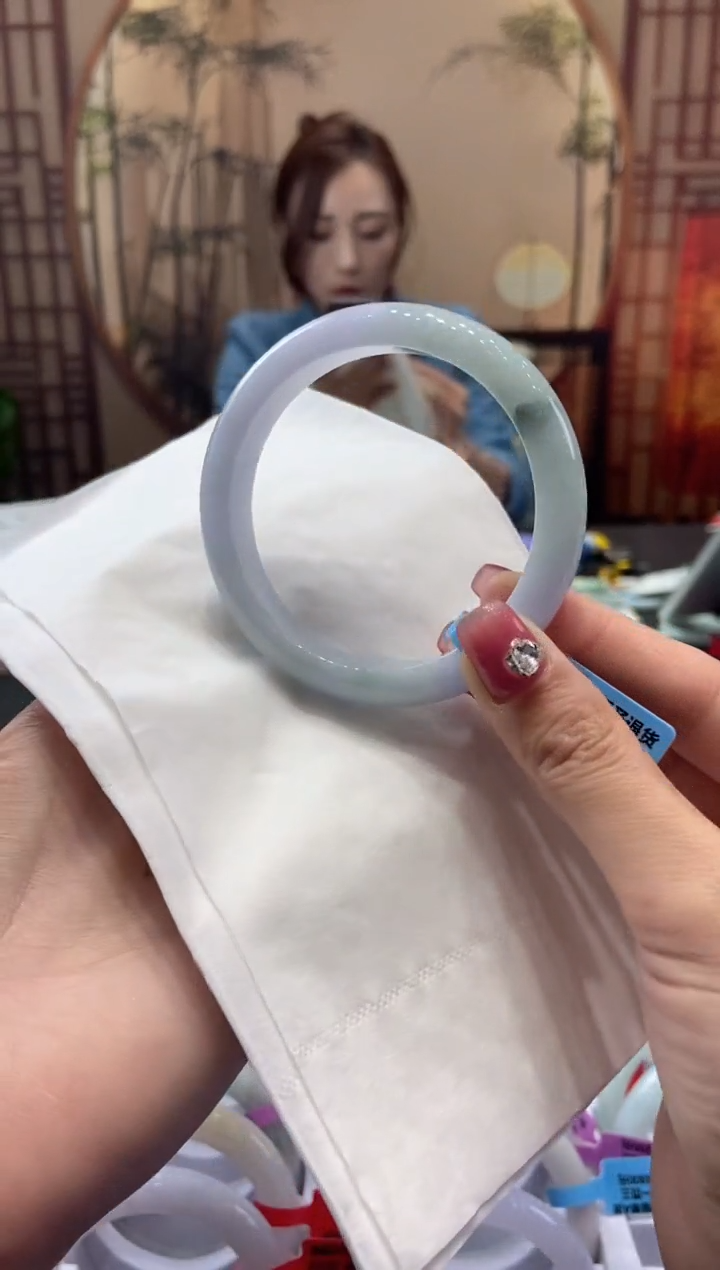 【闪购商品】翡翠手镯未镶嵌00006134