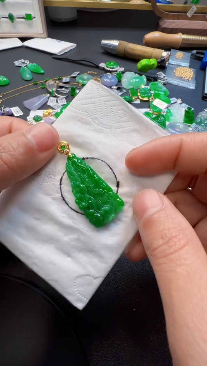 【闪购商品】定制翡翠18K金镶嵌2800元