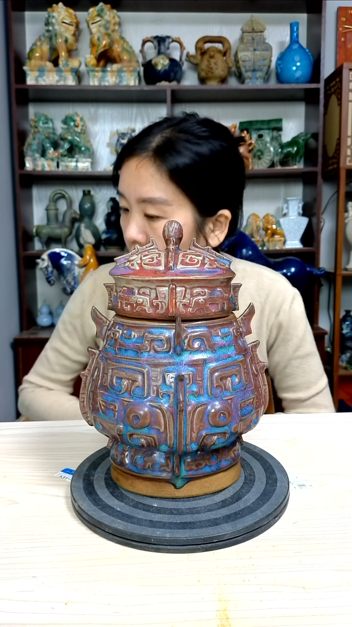 经典精美复古风格瓷器