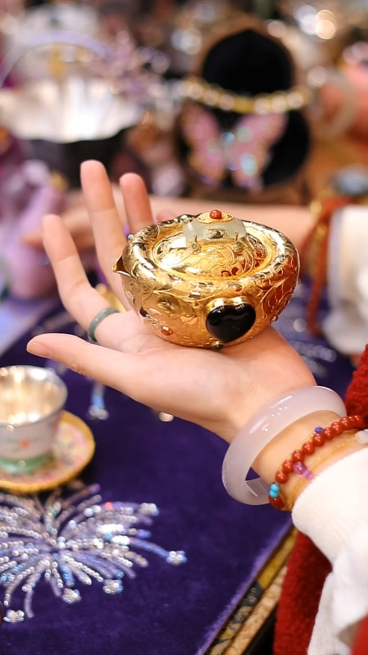 【闪购商品】摆件山怂阿卿直播间@@蜂鸟