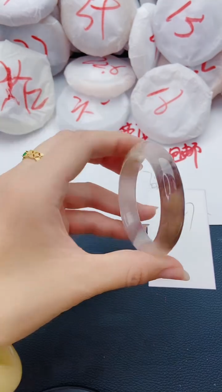 石英质玉手镯未镶嵌J47-51-52